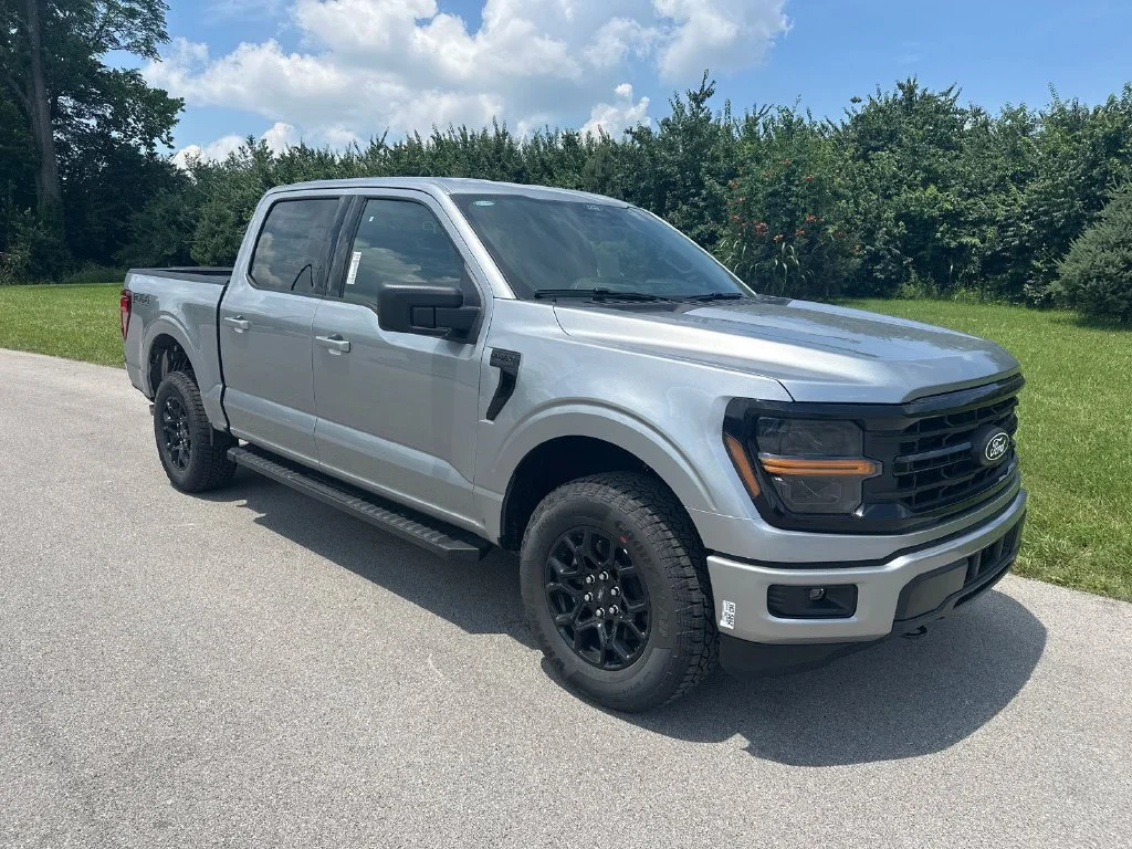 New 2026 Silver Ford XLT image 1