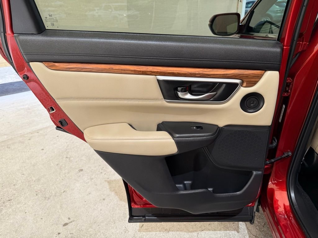 Used 2019 Molten Lava Pearl Honda Touring image 19