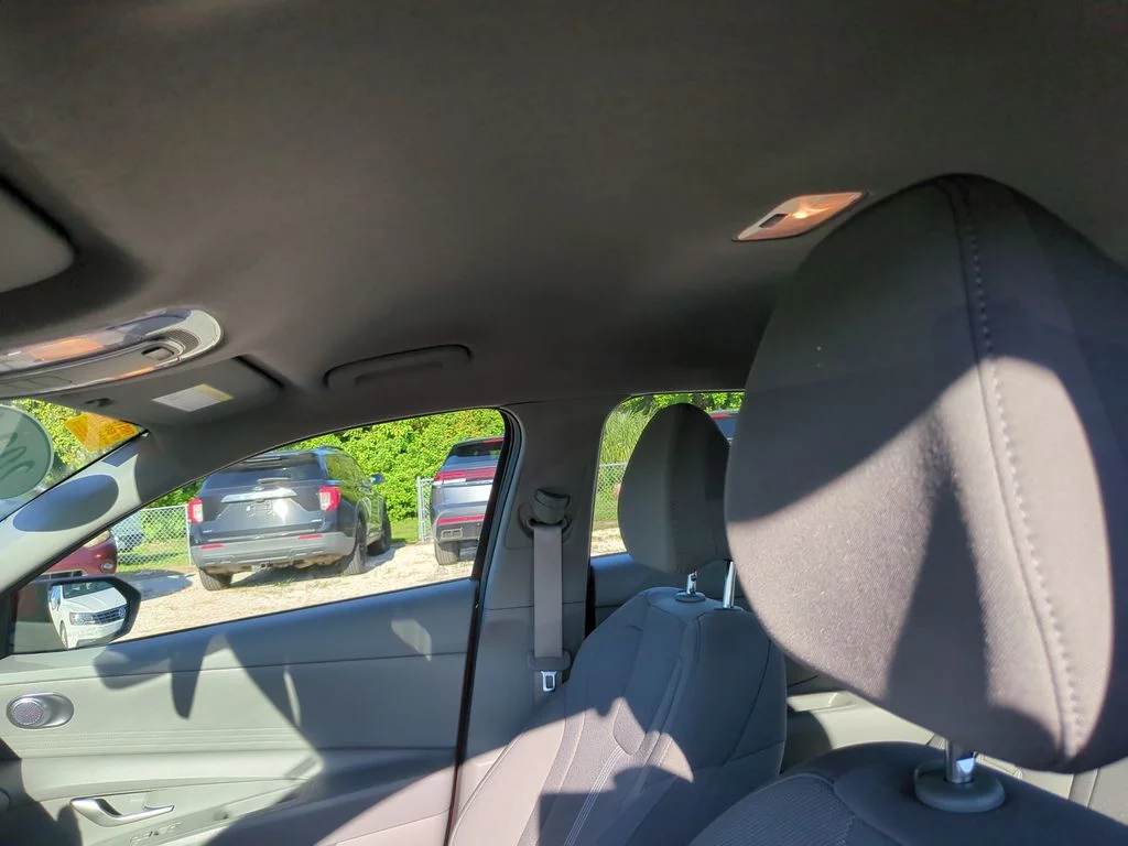 Used 2024 Red Hyundai SE image 7