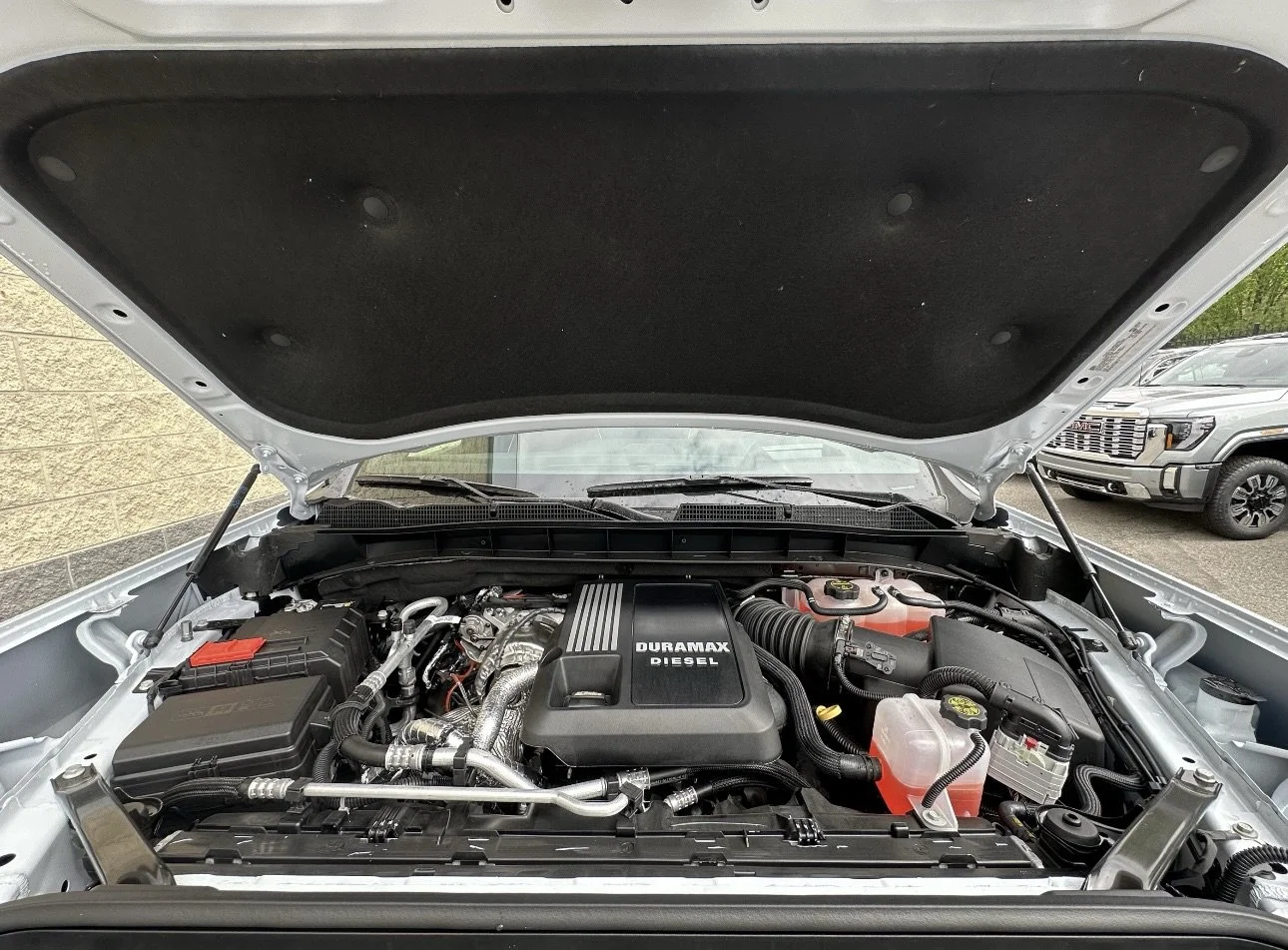 New 2026 Glacier White Tricoat GMC Denali Ultimate image 7