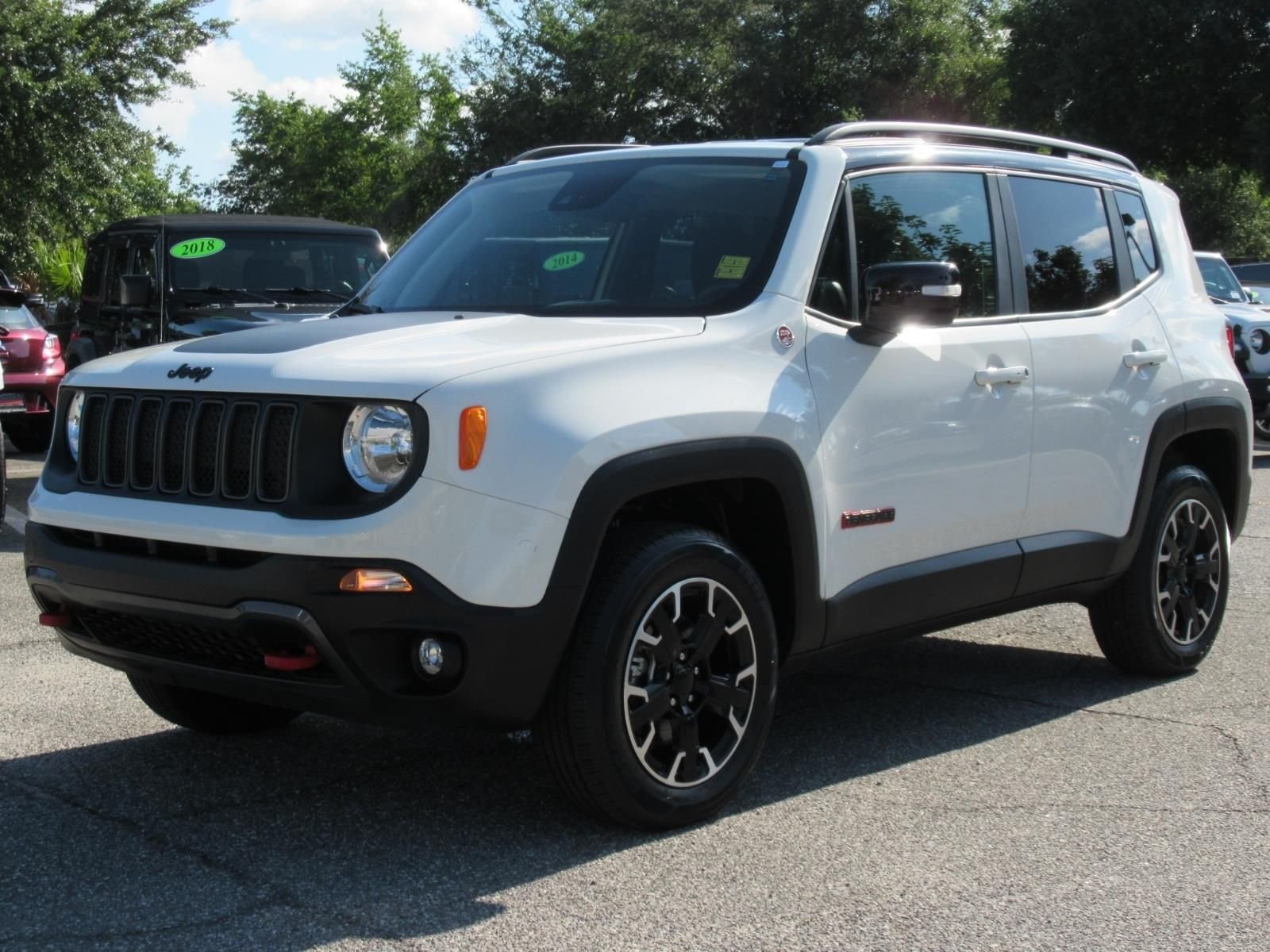Certified Used 2023 White Jeep Trailhawk image 3