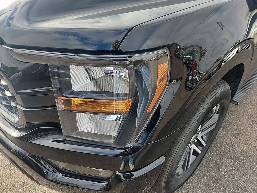 Used 2023 Black Ford XL image 5