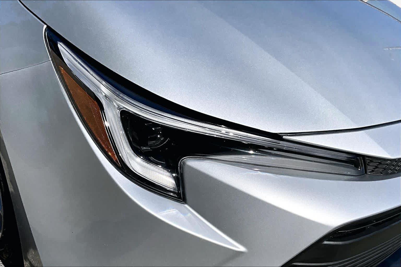 Used 2026 Classic Silver Metallic Toyota Hybrid LE image 28