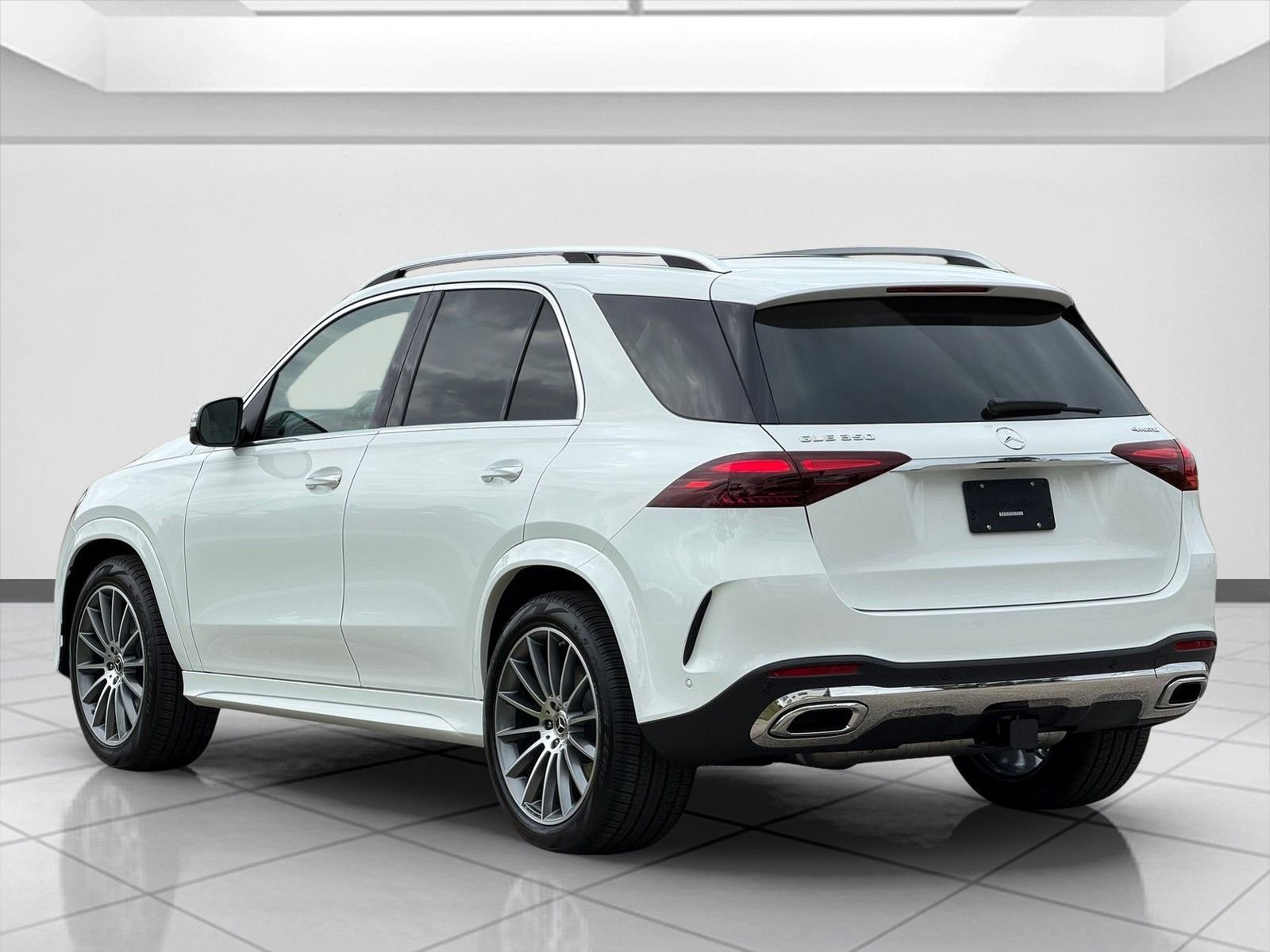 New 2026 Polar White Mercedes-Benz GLE 350 image 4