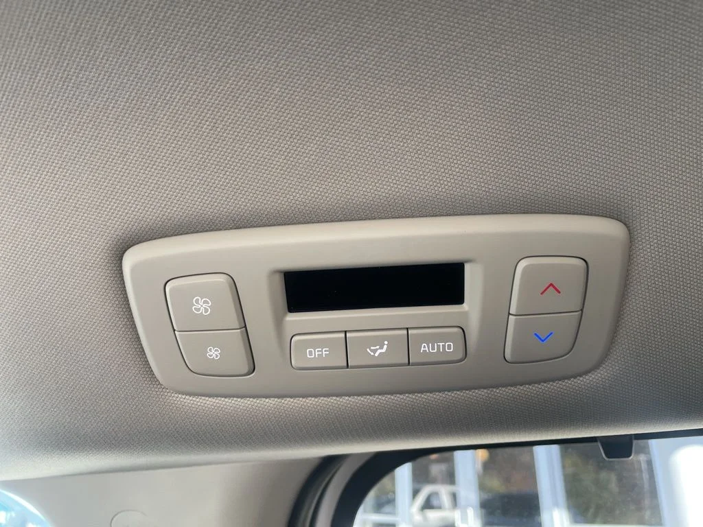 2026 Kia Carnival EX - Photo 16