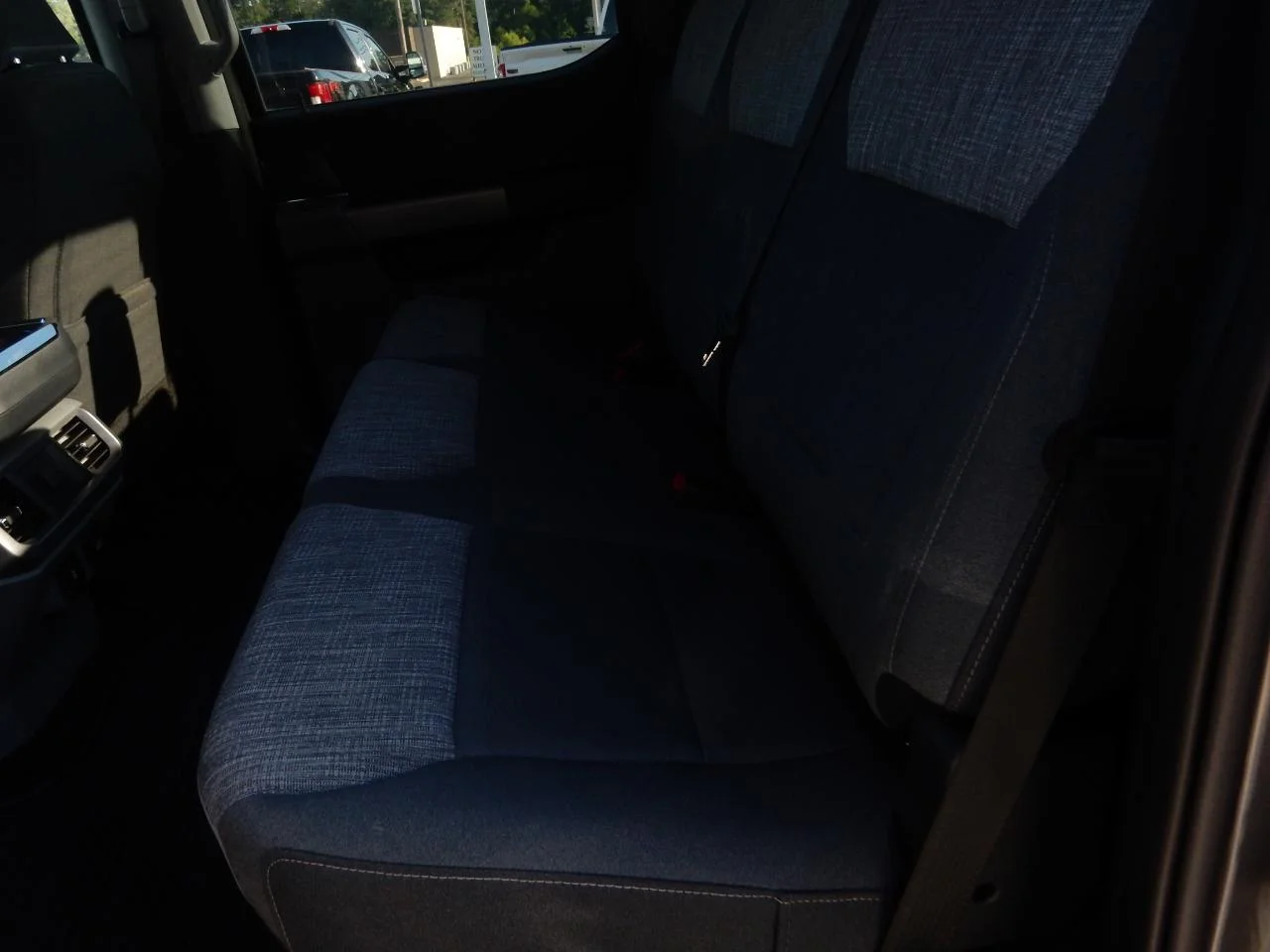 New 2022 Gray Ford XLT 4WD SUPERCREW 5.5 ft BO image 22