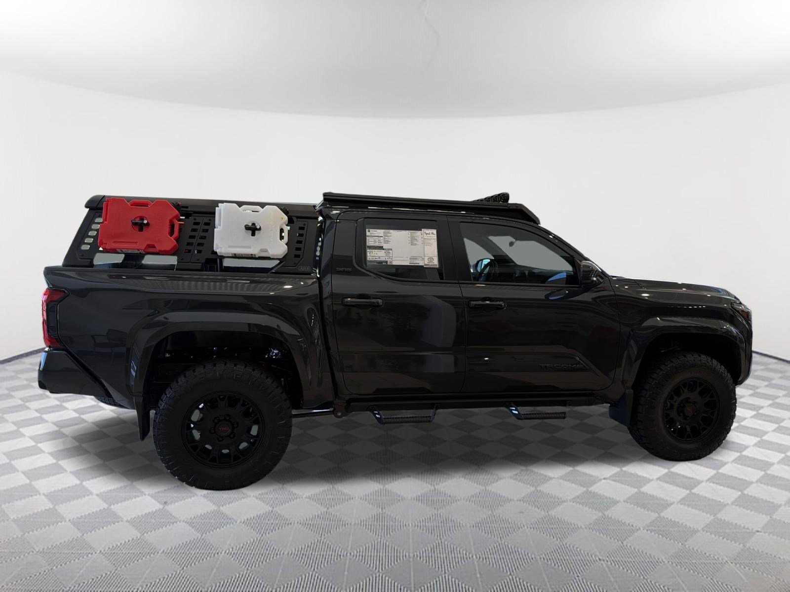 2026 Toyota Tacoma SR5 - Photo 6