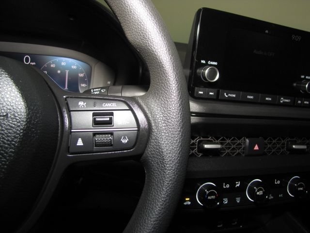 Certified Used 2025 Platinum White Pearl Honda SE image 37