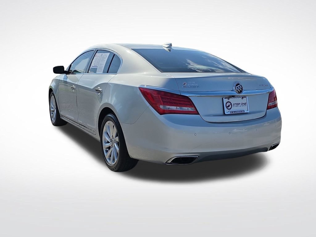 Used 2015 QUICKSILVER METALLIC Buick Leather image 5