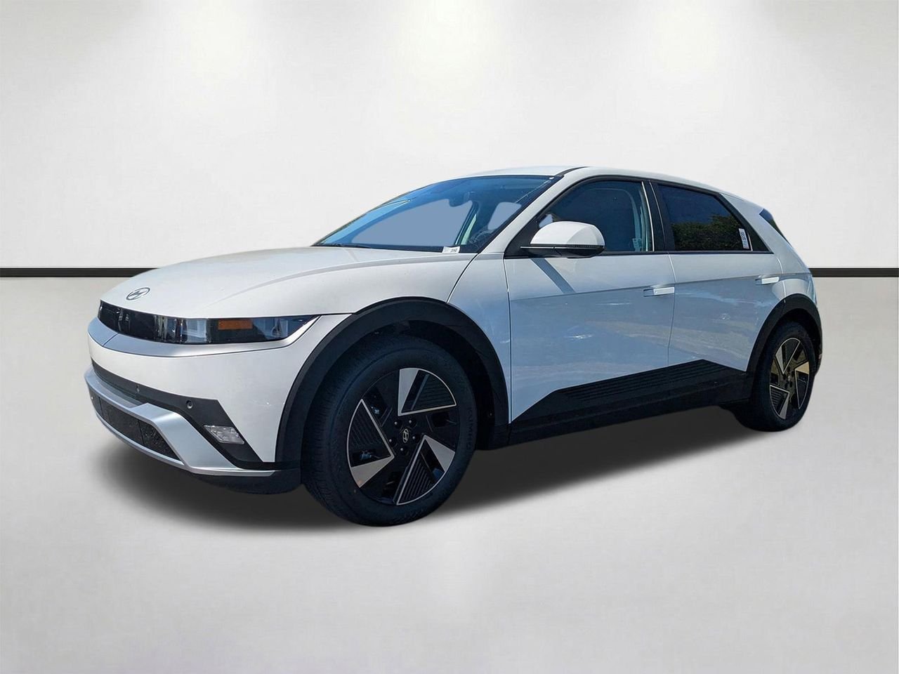 2025 Hyundai IONIQ 5 SE - Photo 8