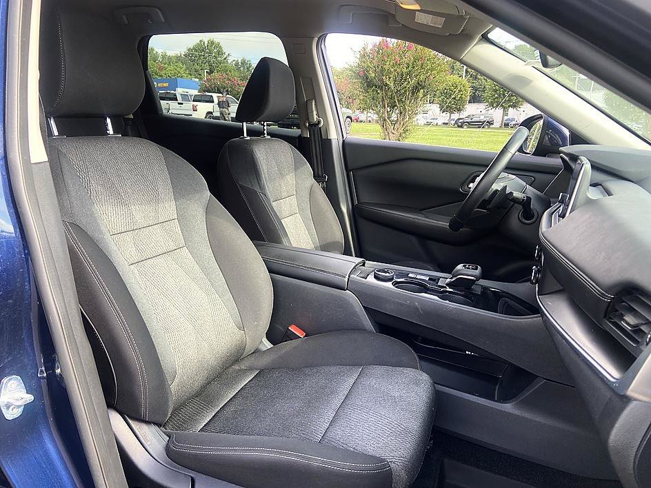 Certified Used 2025 Deep Ocean Blue Pearl Nissan SV image 16