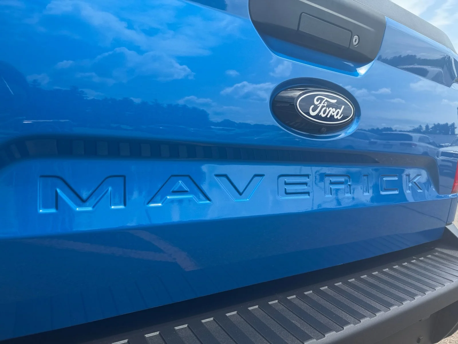 Used 2025 Blue Ford XL image 36