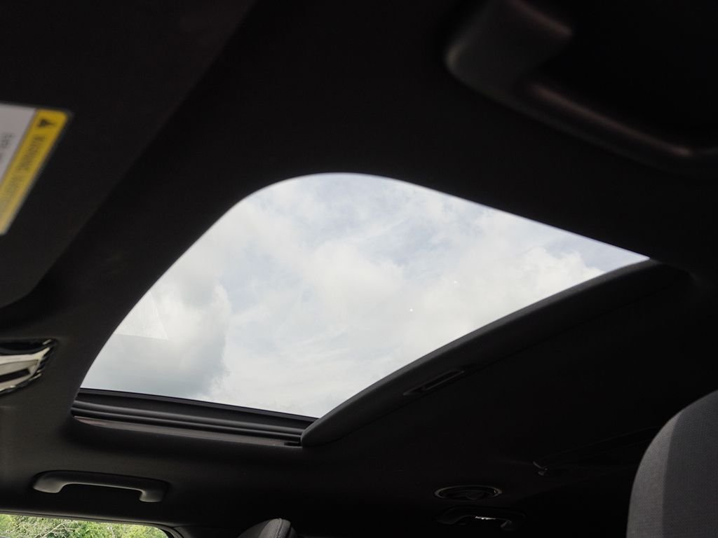 Used 2027 Black Kia S image 23