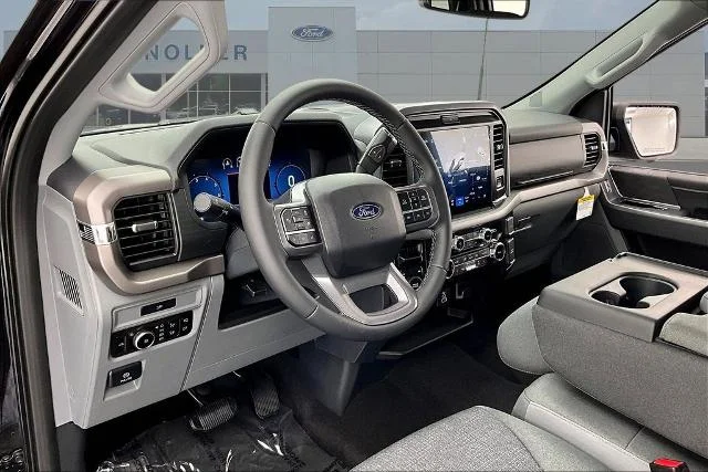 New 2026 Agate Black Metallic Ford XLT image 7