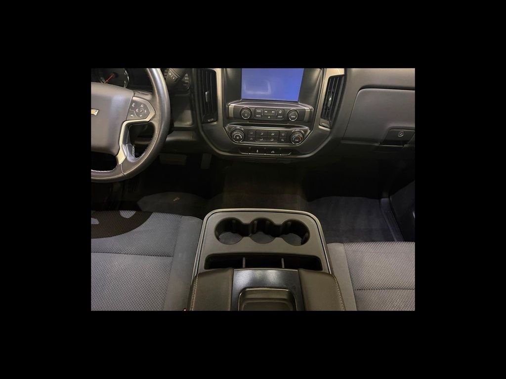 Used 2019 White Chevrolet LT image 16