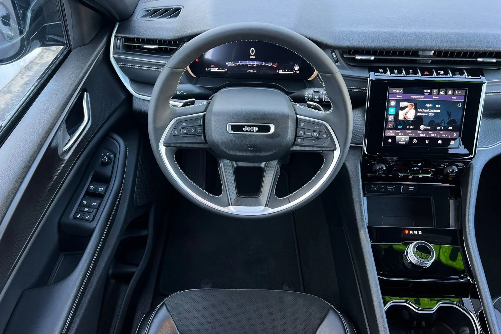 Used 2023 Gray Jeep Altitude 4x4 image 18