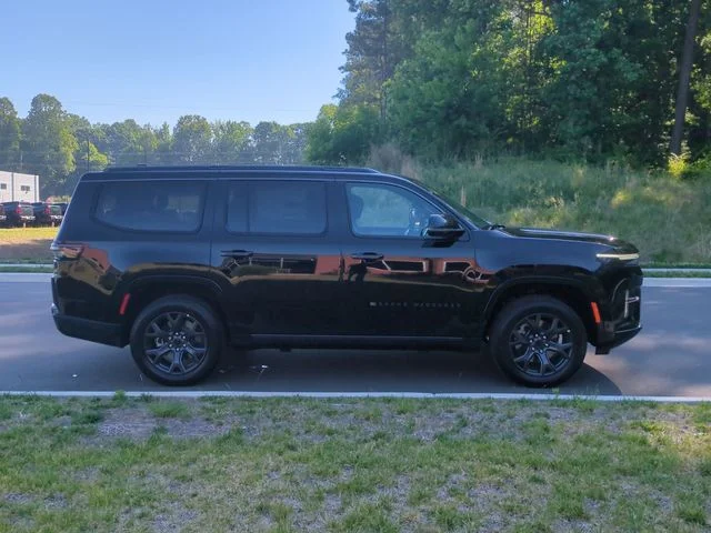 New 2026 High Gloss Black Exterior Paint Jeep Limited Altitude image 14