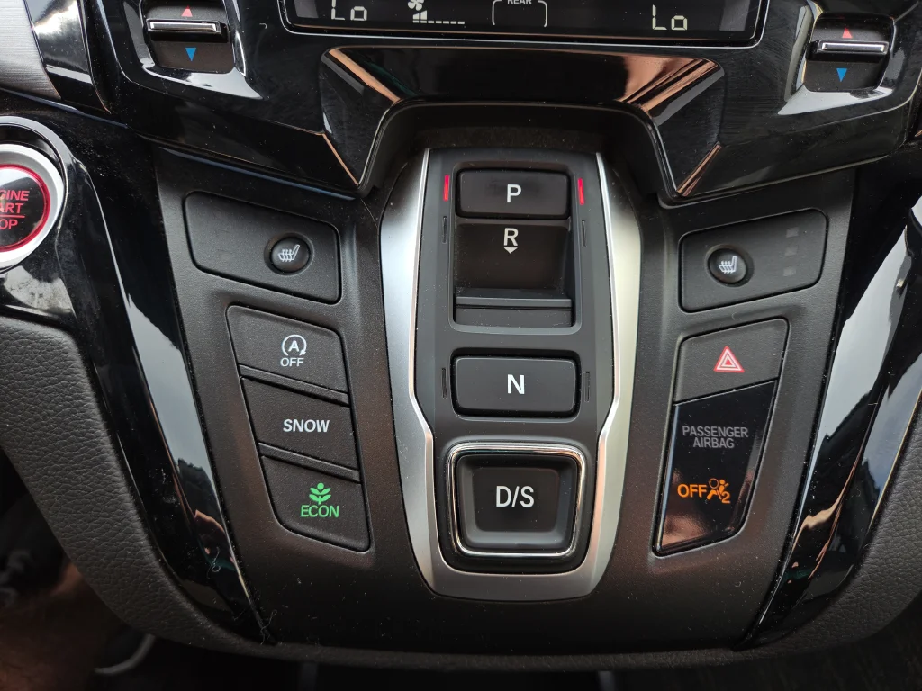 Used 2024 Gray Honda Touring image 29