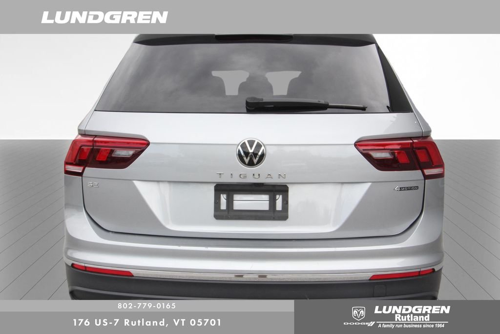 Used 2024 Gray Volkswagen 2.0T SE image 5