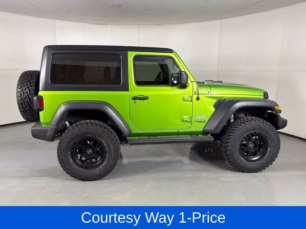 Used 2019 Green Jeep Sport S 4x4 image 12