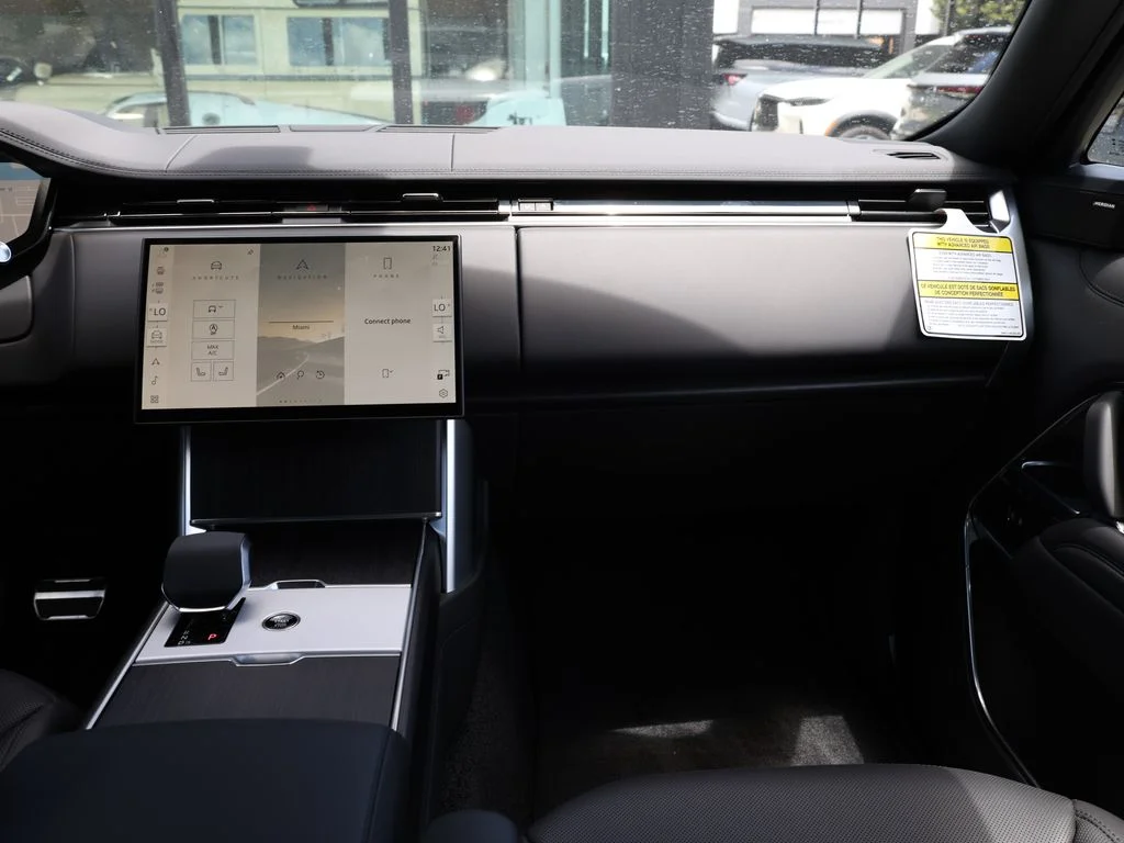 2025 Land Rover Range Rover SE - Photo 27