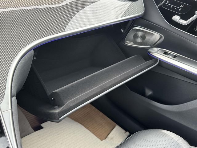 New 2026 Black Mercedes-Benz GLC 350e image 30