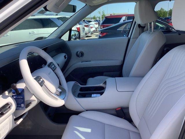 New 2026 White Pearl Hyundai SEL image 9