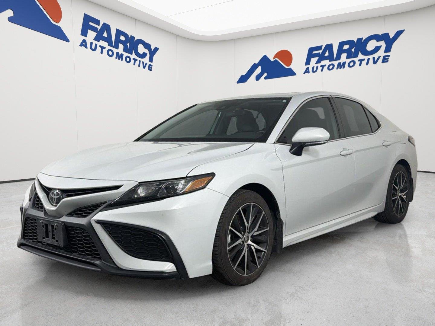 Used 2023 Ice Edge Toyota SE image 6