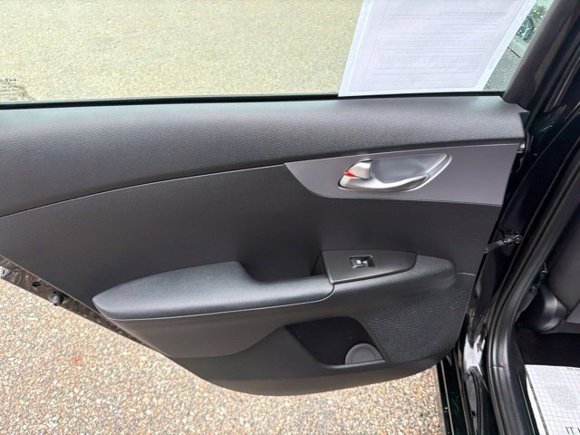 Used 2022 Aurora Black Kia LXS image 16