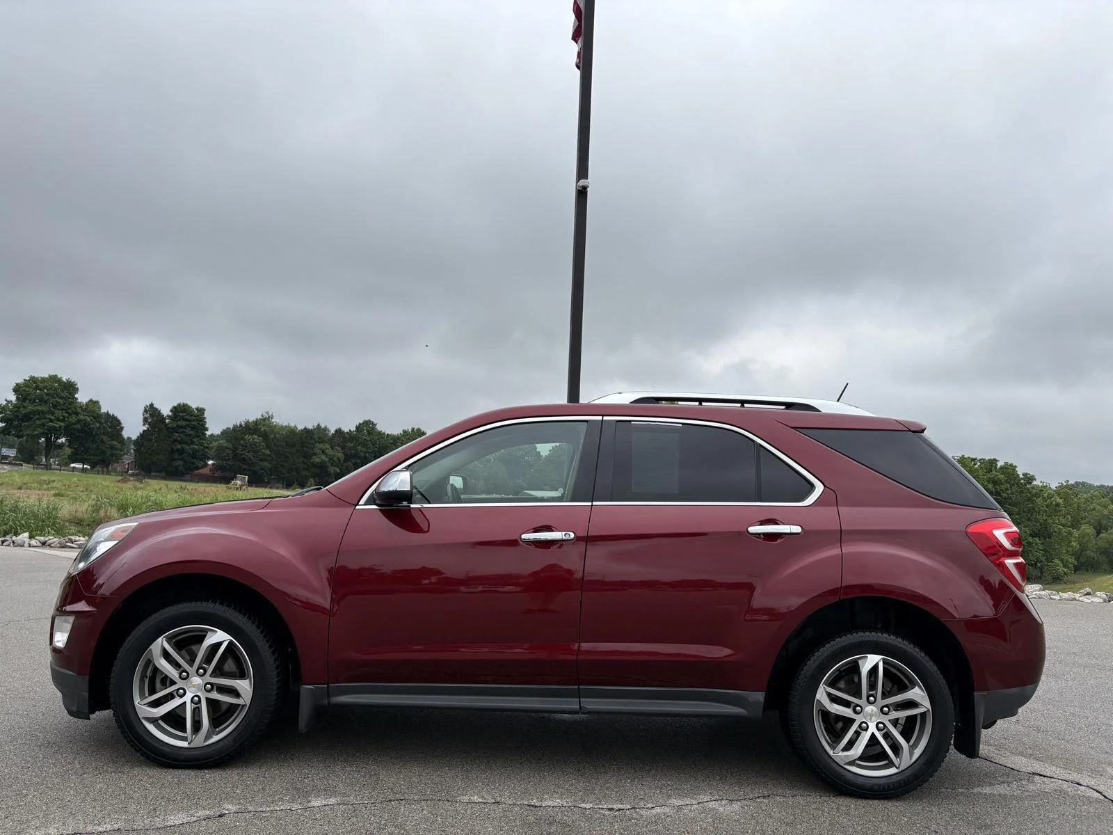 Used 2017 Siren Red Tintcoat Chevrolet Premier image 3