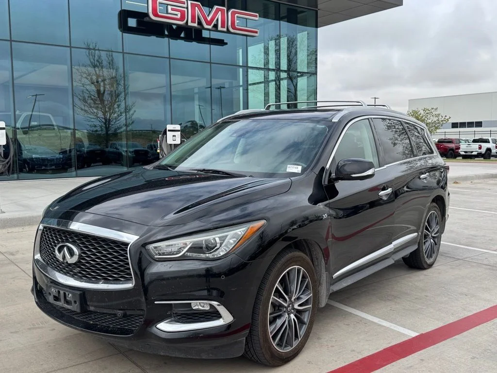 Used 2020 Black INFINITI LUXE image 1
