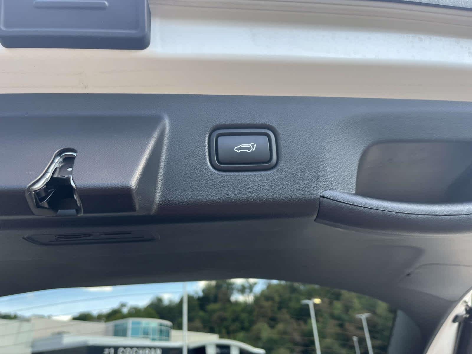 Certified Used 2025 Serenity White Pearl Hyundai SEL Convenience image 26