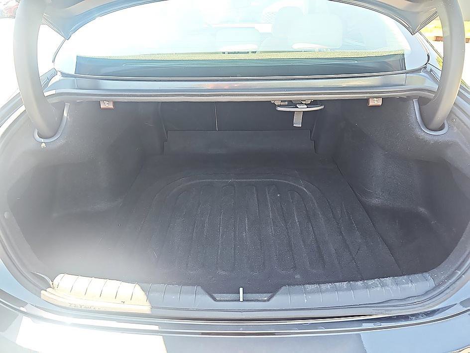 Used 2024 Portofino Gray Hyundai SEL image 29