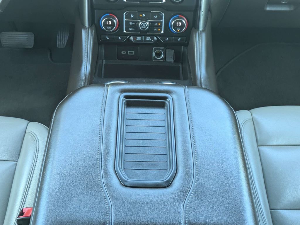 Used 2021 White Chevrolet Z71 image 20