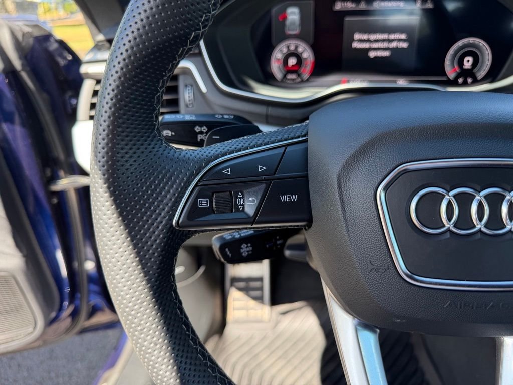Used 2022 Navarra Blue Metallic Audi Prestige One-Owner image 17