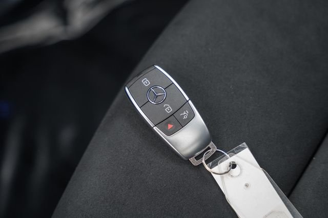 New 2026  Mercedes-Benz GLB 250 image 47