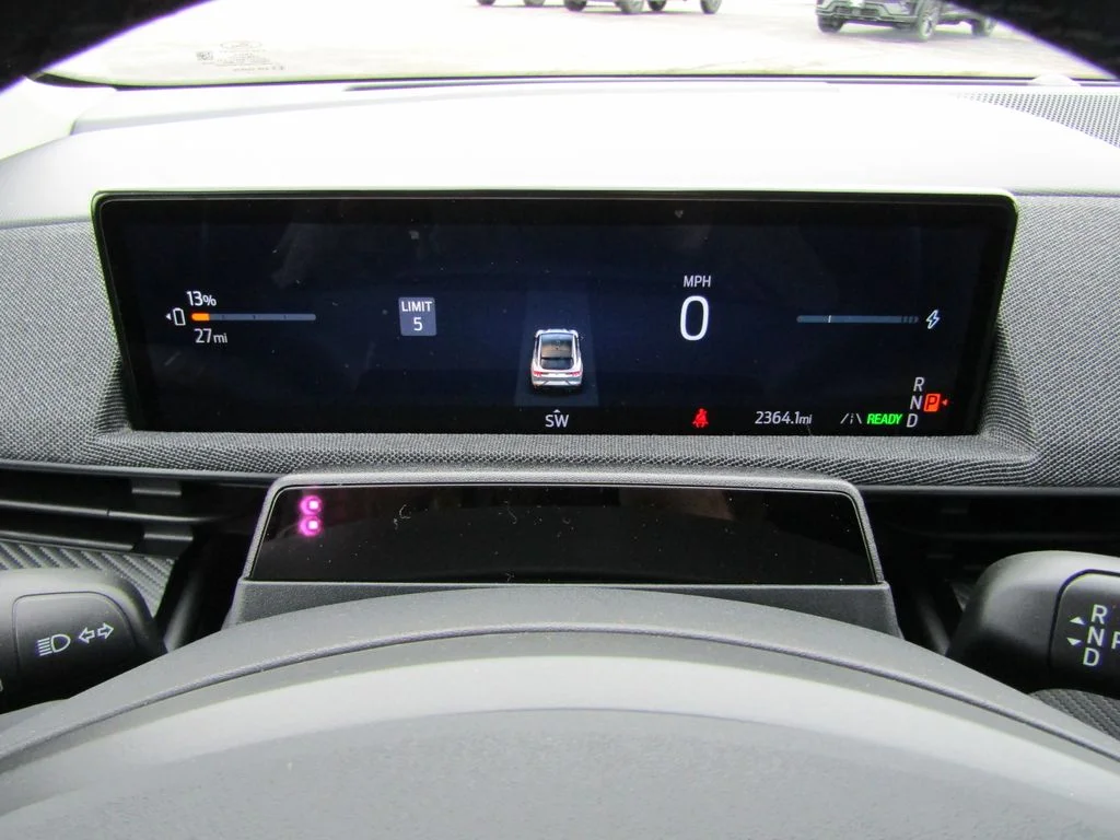 Used 2025 Star White Ford Premium image 25