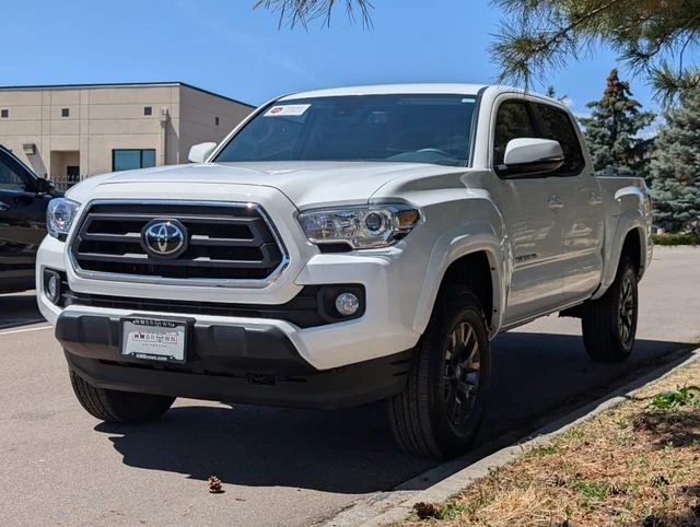 Used 2023 Ice Toyota SR5 image 5