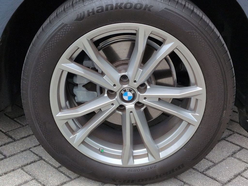 New 2025 Blue Metallic BMW 30 xDrive image 11