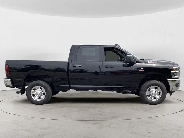 New 2026 Diamond Black Crystal Pearlcoat Ram TRADESMAN CREW CAB 4X4 6