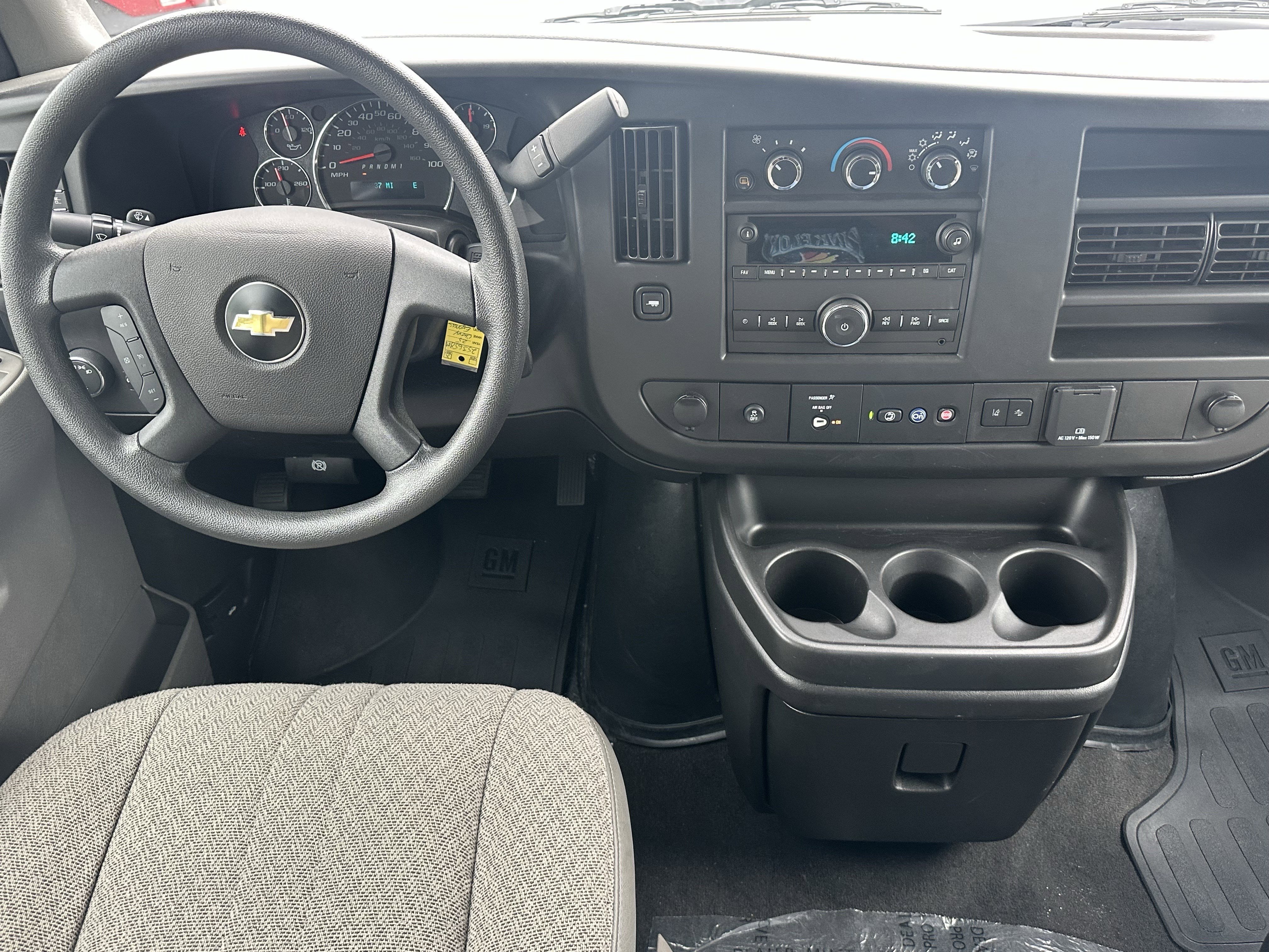 Used 2025 Summit White Chevrolet LT image 20