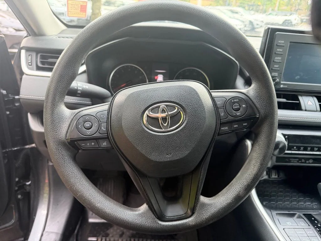 Used 2020 Magnetic Gray Metallic Toyota LE image 16