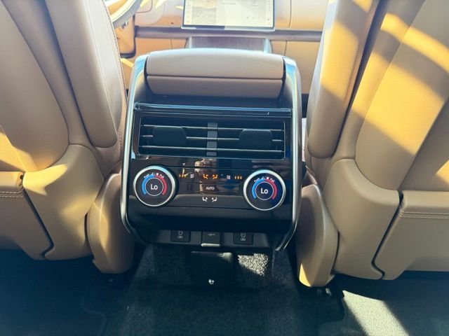 New 2026 Belgravia Green Land Rover SE image 12