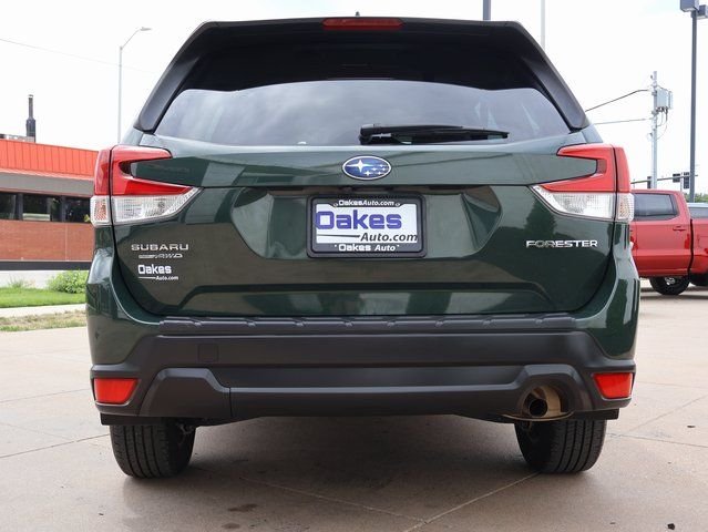 Used 2022 Green Subaru Premium image 6