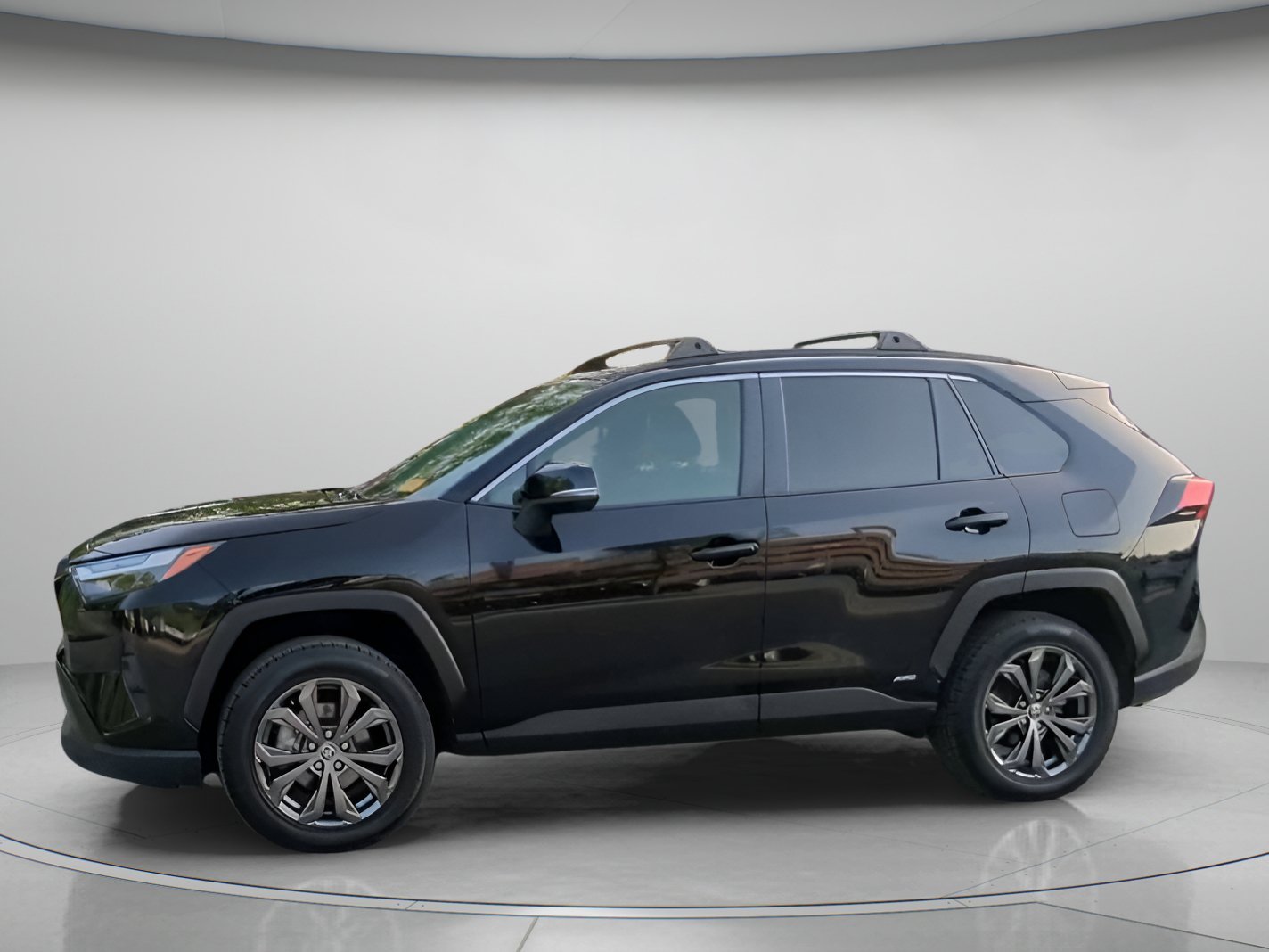 Used 2023 Midnight Black Metallic Toyota Hybrid XLE Premium image 14