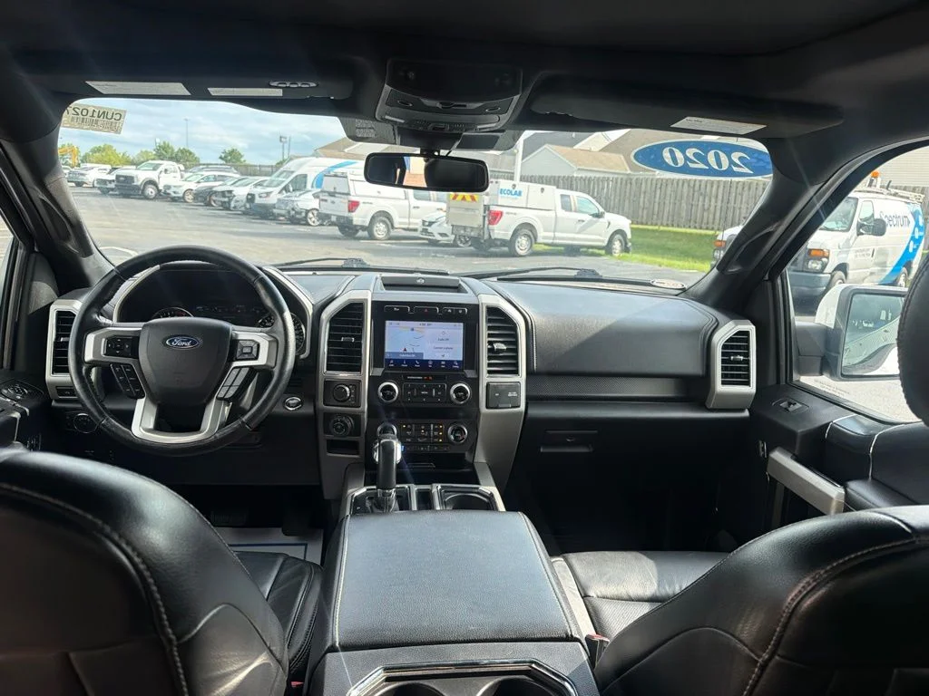 Used 2020 White Ford Lariat image 23