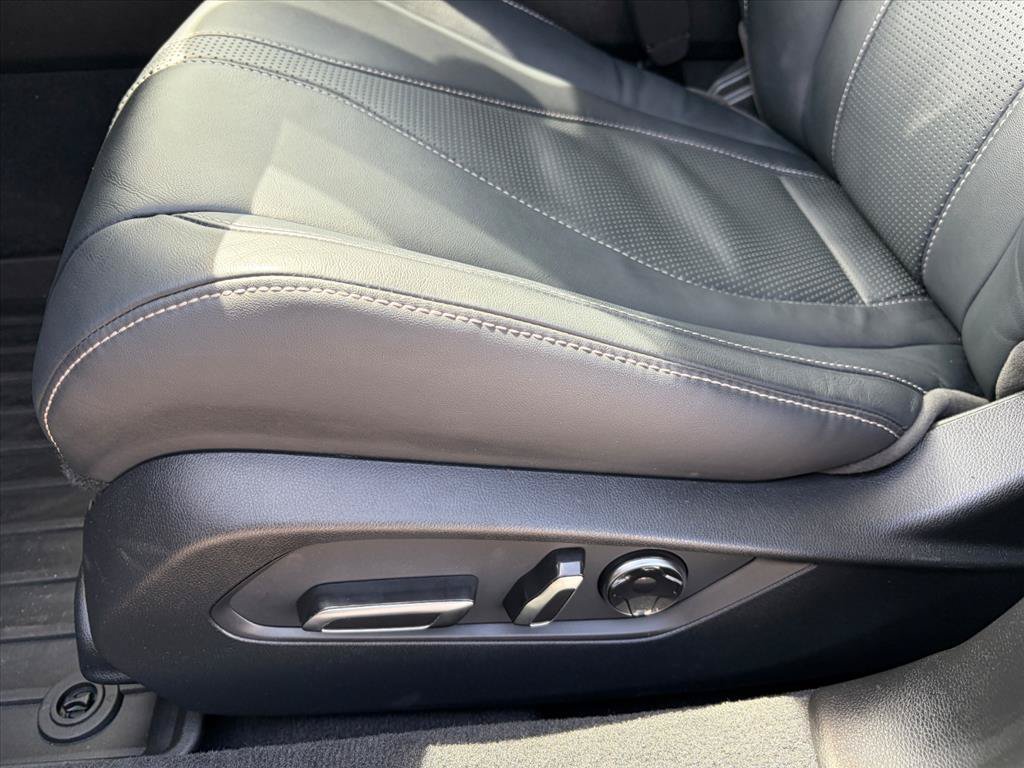 Certified Used 2025 Majestic Black Pearl Acura TECH image 68
