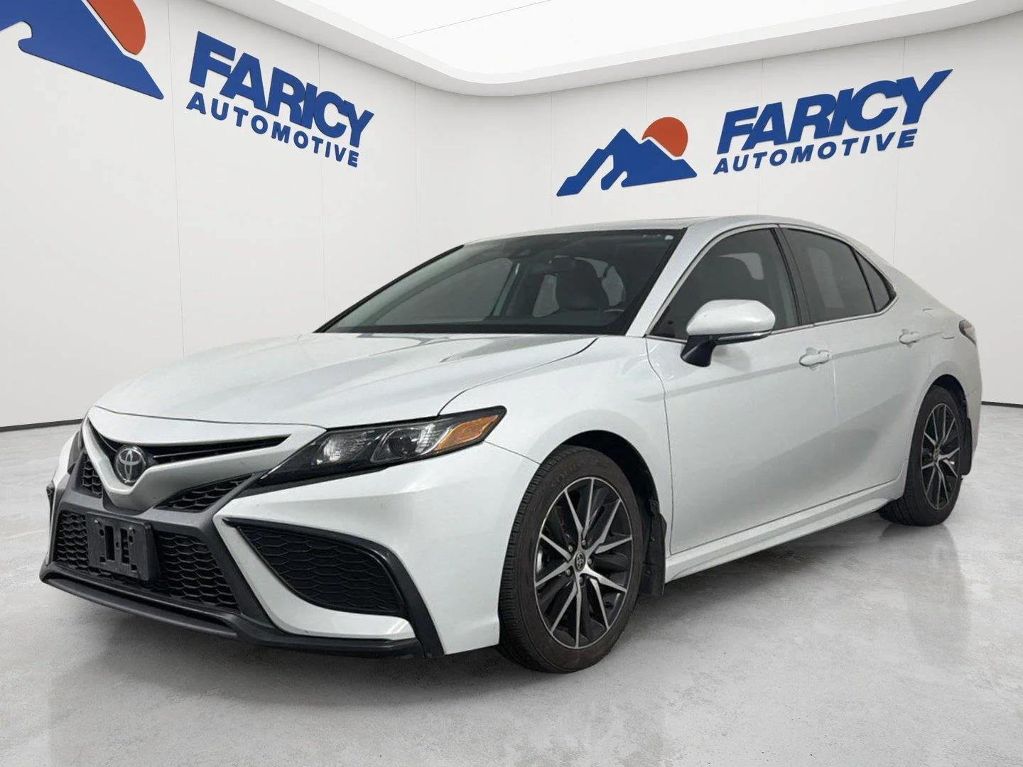 Used 2023 Ice Edge Toyota SE image 6