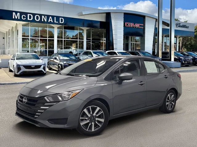 2023 Nissan Versa SV