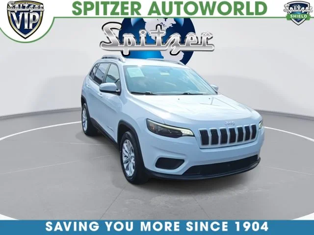 Used 2021 White Jeep Latitude image 2